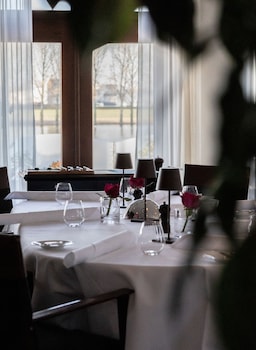 hotel restaurant valuas