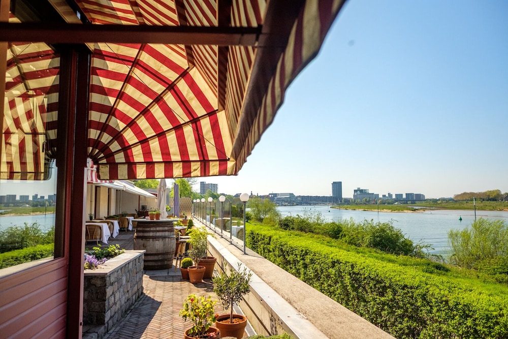 hotel restaurant valuas