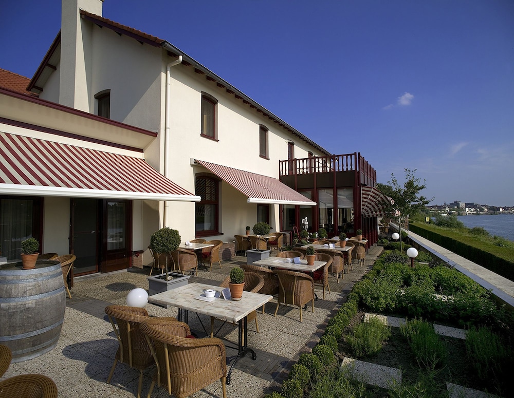 hotel restaurant valuas