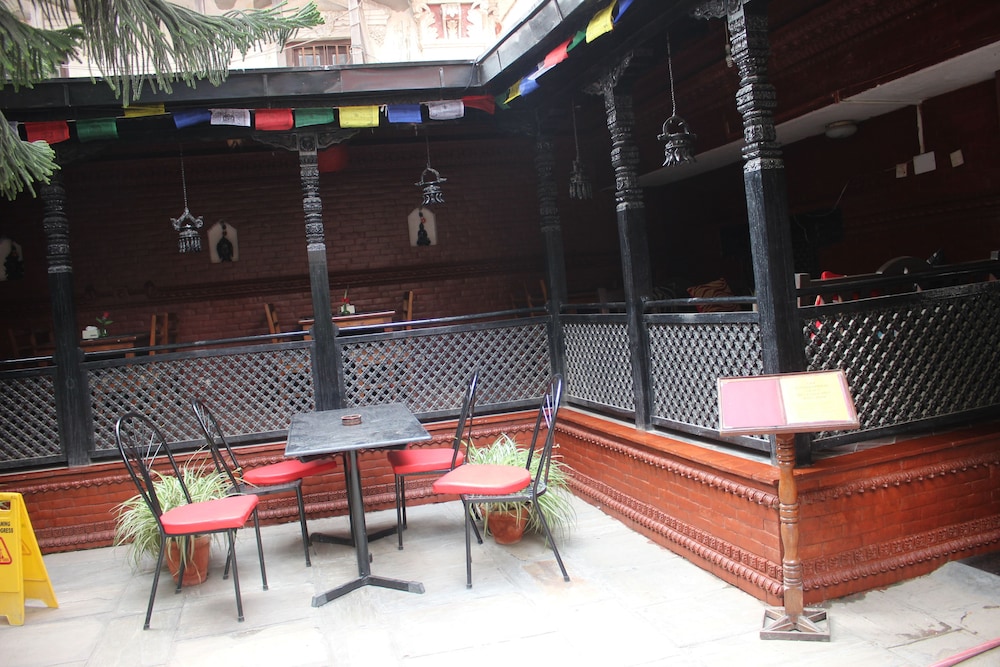 hotel encounter nepal