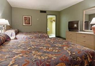 Ramada By Wyndham Kissimmee Gateway,Near <B>Disney's Animal Kingdom</B>Â® Theme Park,3 star