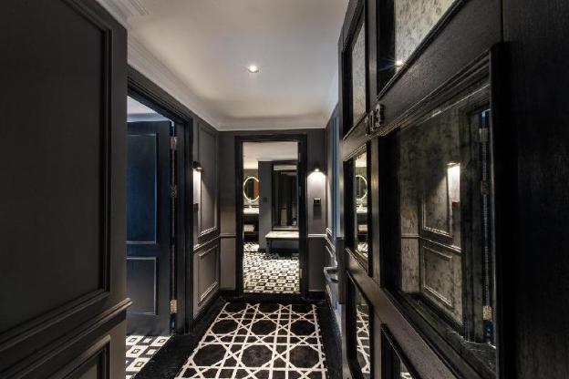 la siesta premium hang be