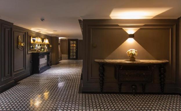 la siesta premium hang be