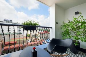 la siesta premium hang be