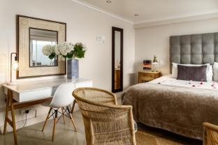 sea castle hotel camps bay