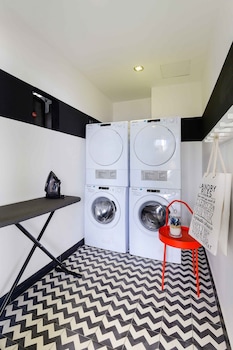 the hammock hotel fine arts museum