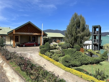 tea bush hotel nuwara eliya