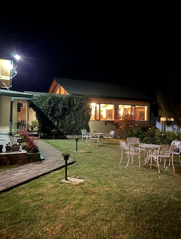 tea bush hotel nuwara eliya