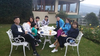 tea bush hotel nuwara eliya