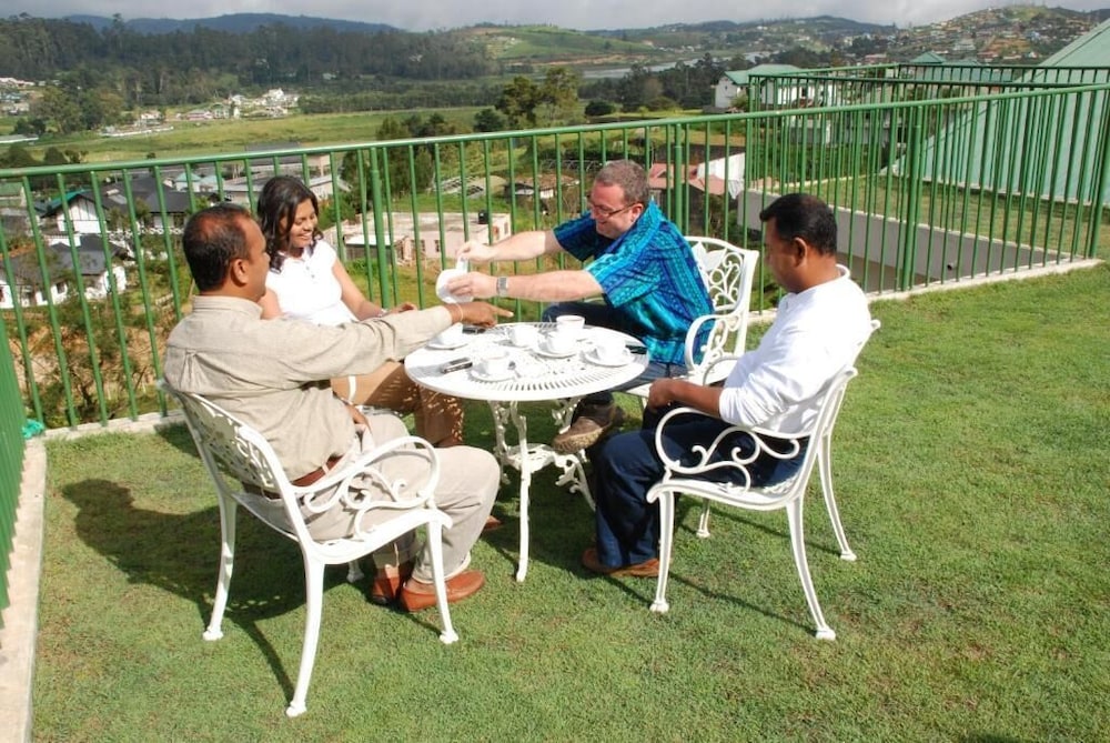 tea bush hotel nuwara eliya
