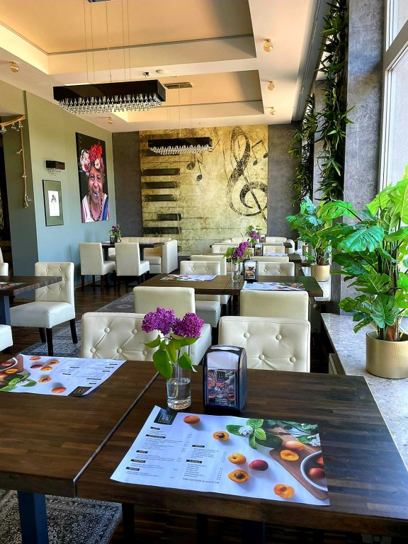 Hotel Zielonki,Chyliczki>>Babice Nowe,2 star