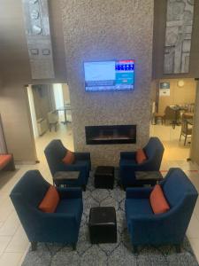 Comfort Inn Guelph,Kitchener>>Guelph,2.5 star
