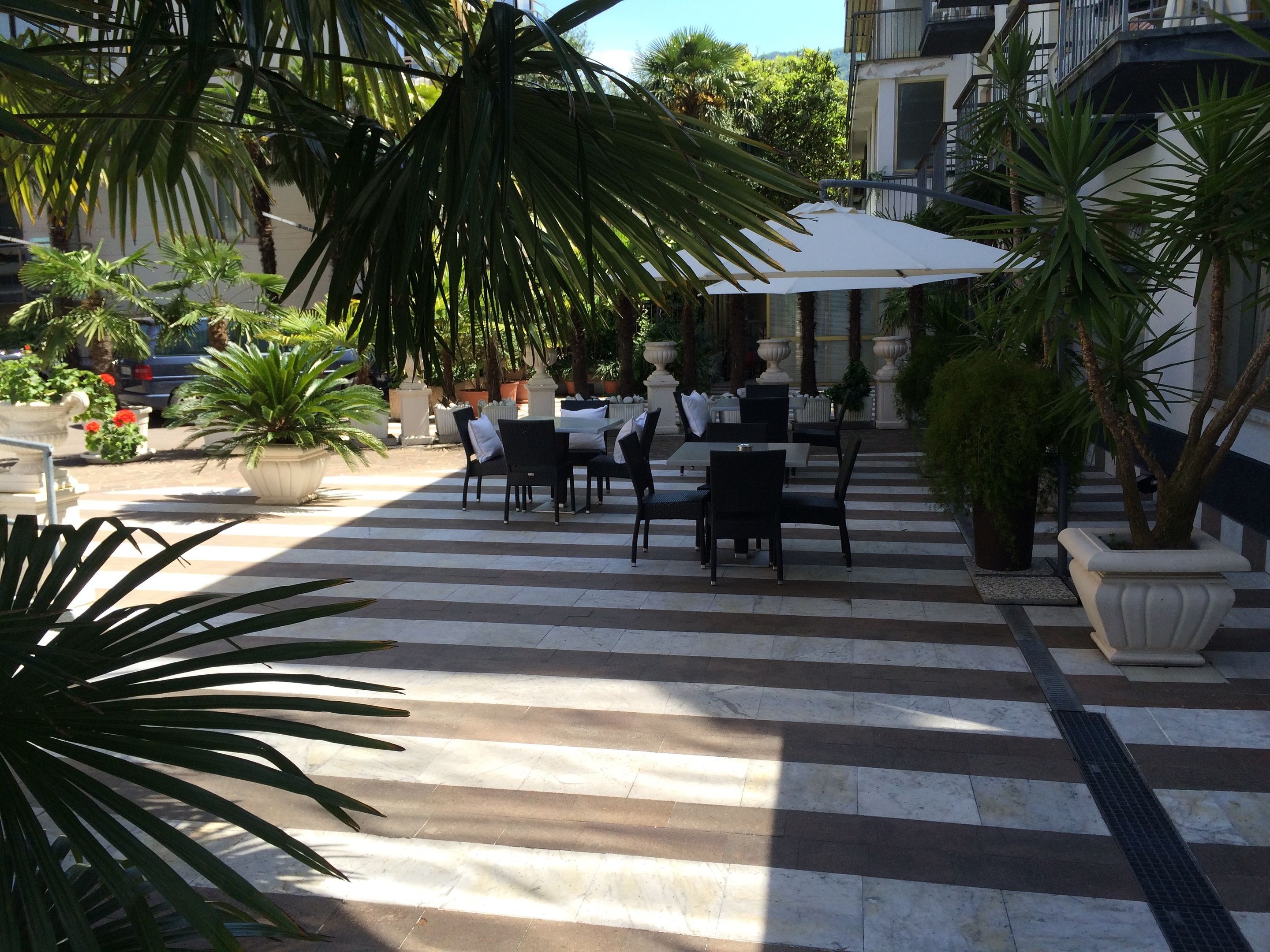 hotel la perla