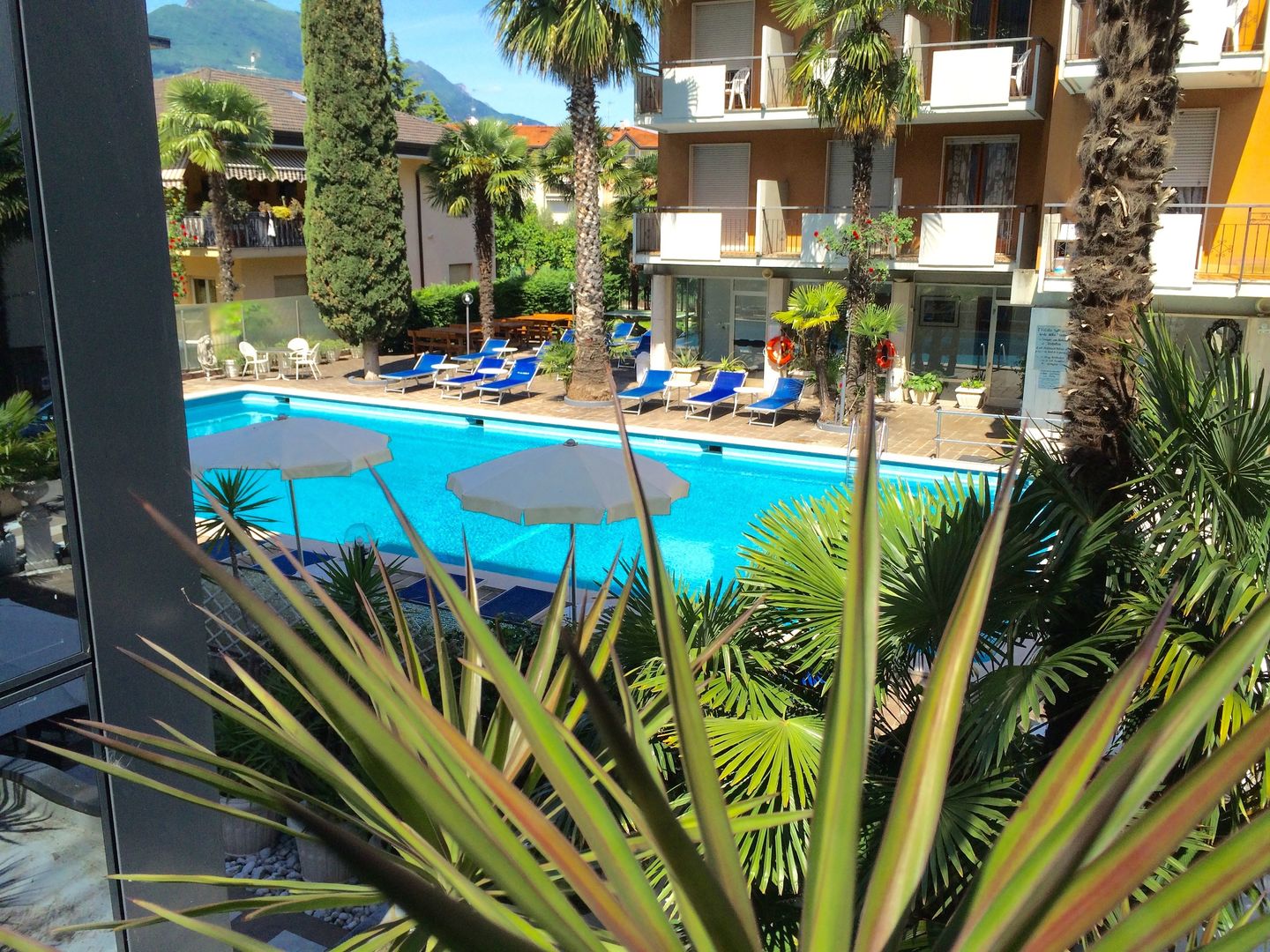hotel la perla