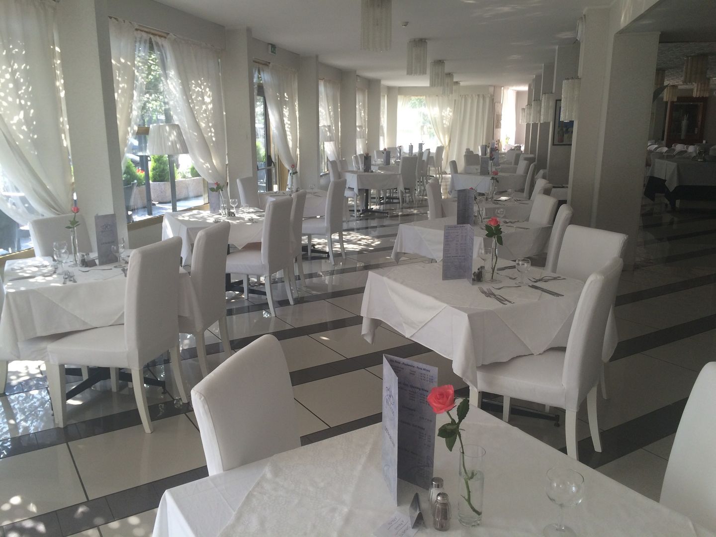 hotel la perla