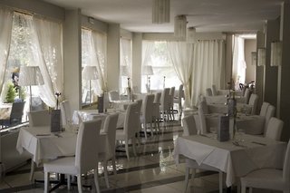 hotel la perla