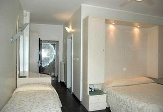 hotel la perla