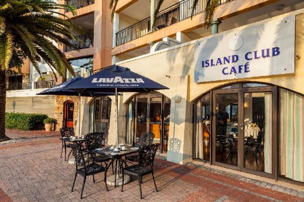 island club hotel and apartments
