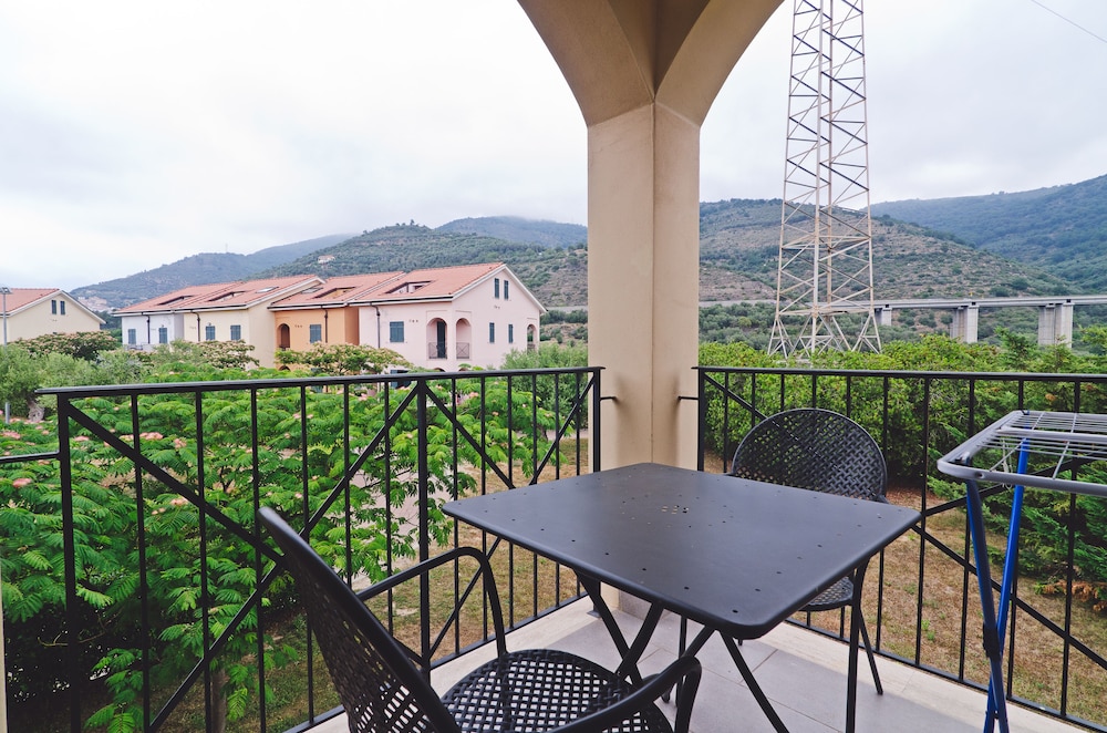 castellaro golf resort