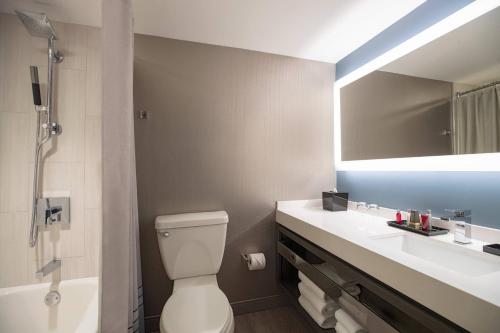 crystal city marriott at reagan national airport