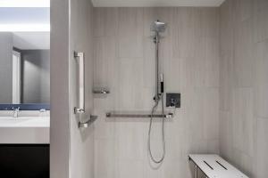 crystal city marriott at reagan national airport