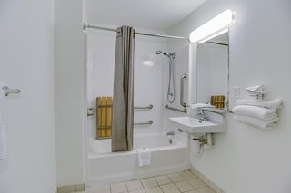 red roof inn houston jersey village