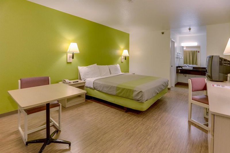 red roof inn houston jersey village