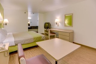 red roof inn houston jersey village