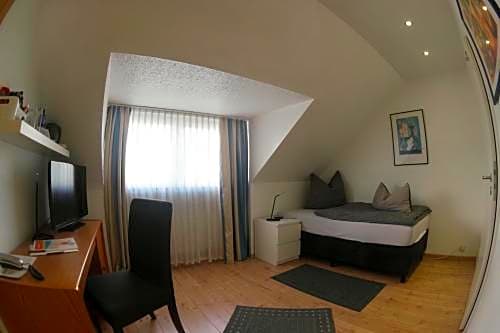 hotel merlin