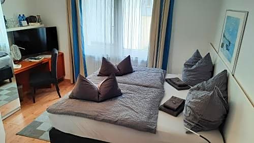 hotel merlin