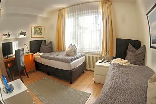 hotel merlin
