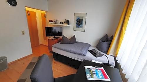 hotel merlin
