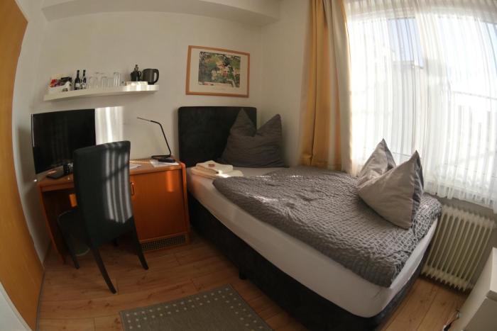 hotel merlin