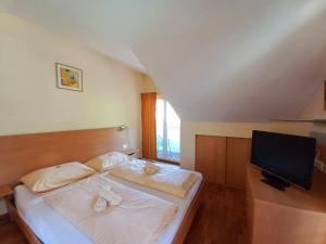 Hotel & Apartments Rosmarin,Innsbruck-Land>>Fulpmes,3 star