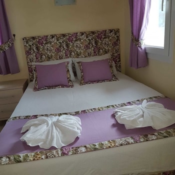 canna garden hotel adults only