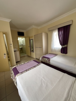 canna garden hotel adults only