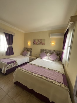 canna garden hotel adults only