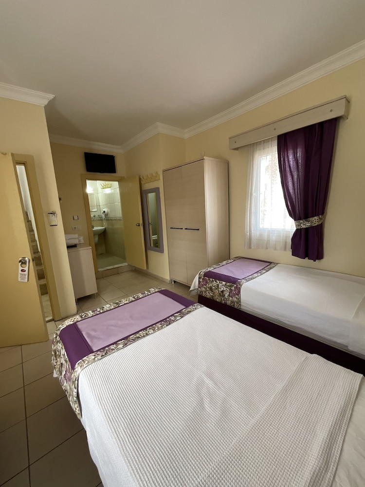 canna garden hotel adults only