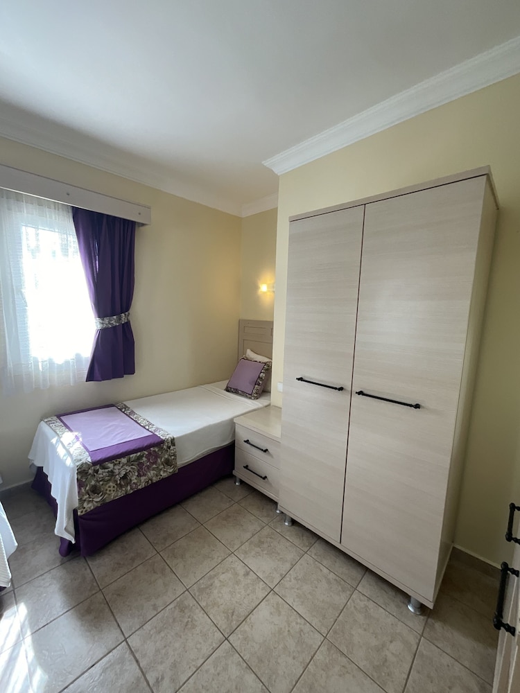 canna garden hotel adults only