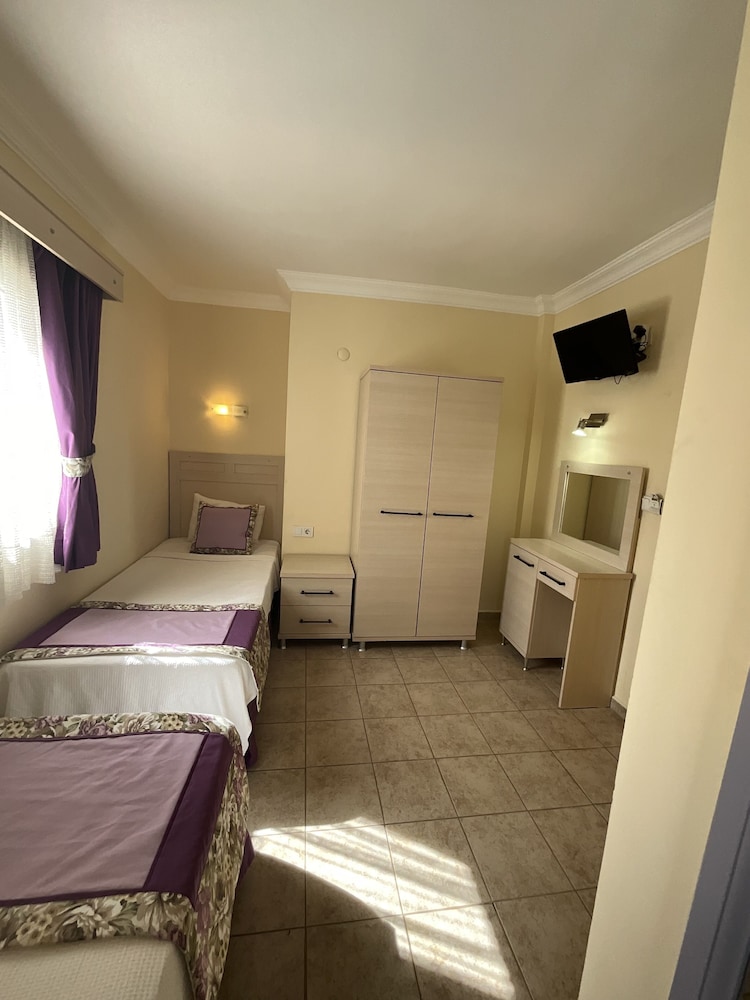 canna garden hotel adults only