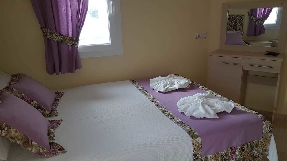 canna garden hotel adults only