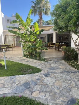 canna garden hotel adults only