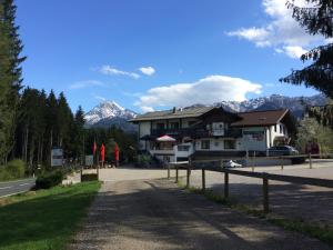Karawanken Lodge,Egg Am Faaker See>>Carinthia,3 star