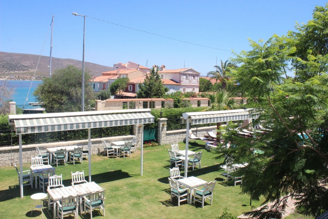 alacati marina palace otel