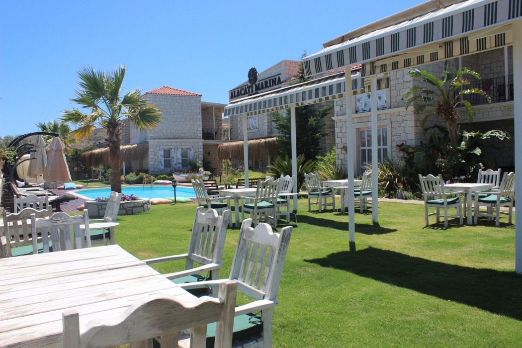 alacati marina palace otel