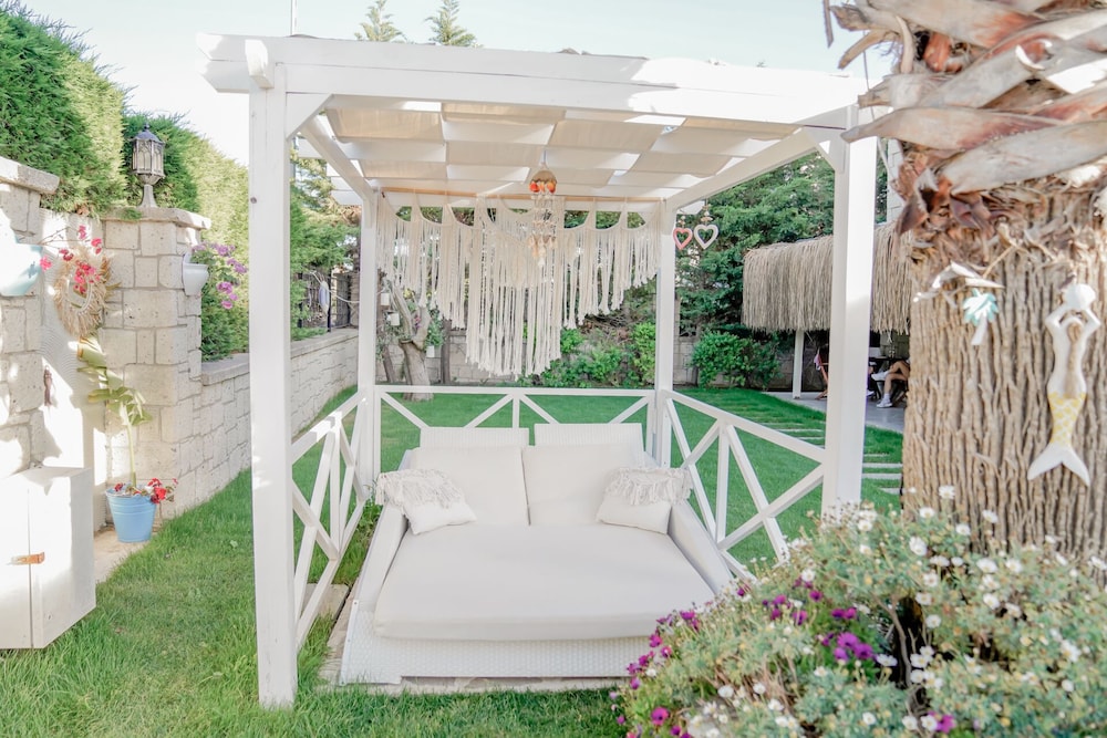 alacati marina palace otel