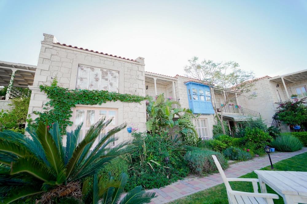 alacati marina palace otel