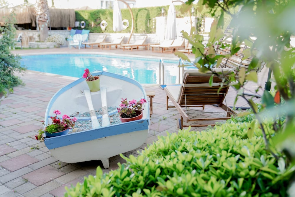 alacati marina palace otel