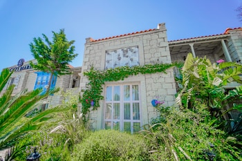 alacati marina palace otel