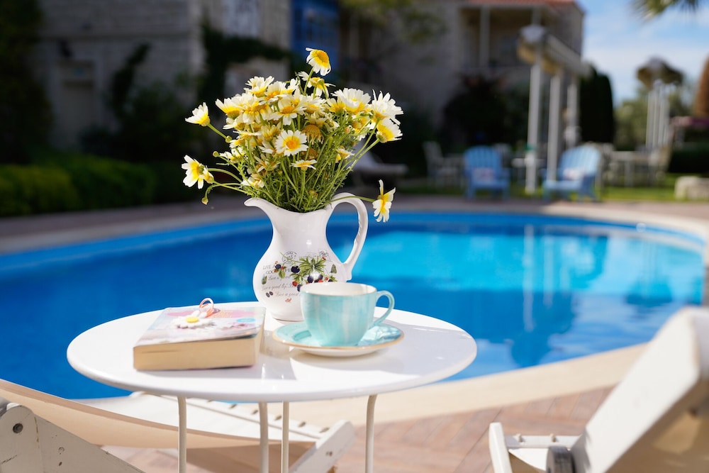 alacati marina palace otel